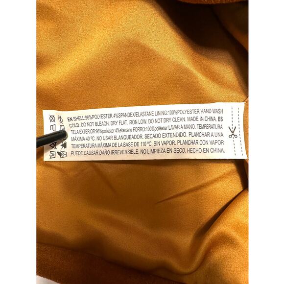 Forever 21 Bright Tan Faux Suede Mini Skirt with Belt Size Small - Picture 10 of 11